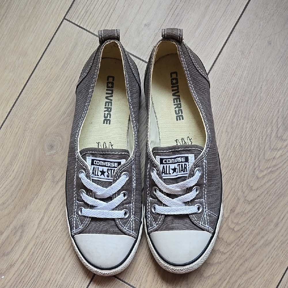 Converse Gray and White Casual Flats